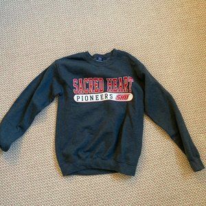 Sacred Heart University crewneck size medium